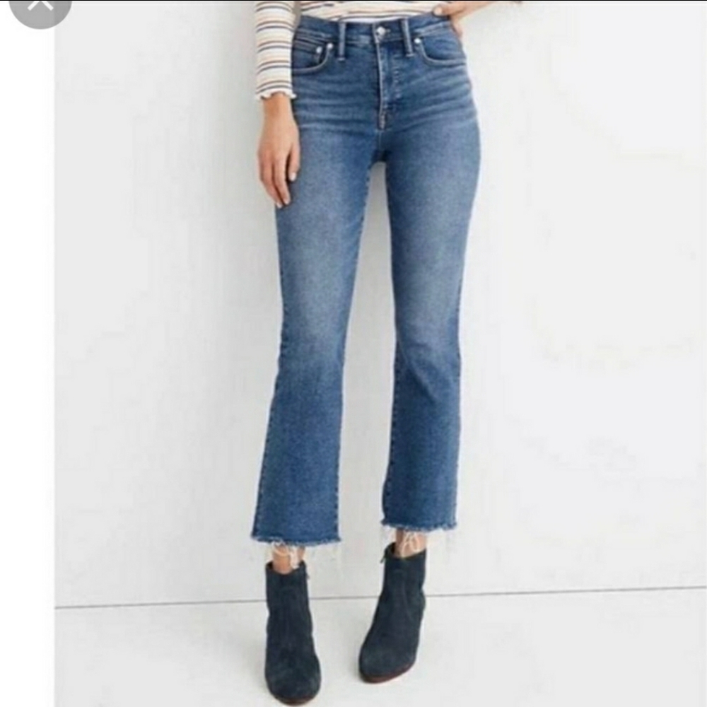 Madewell Flea Market Flare Raw Hem Jeans size 30